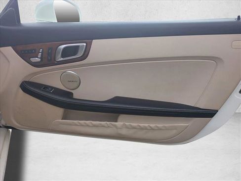 Used 2017 Mercedes-Benz SLC 300 image 27