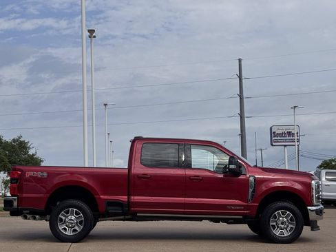 Used 2025 Ford F250 Lariat w/ Lariat Ultimate Package AWD/4WD image 3