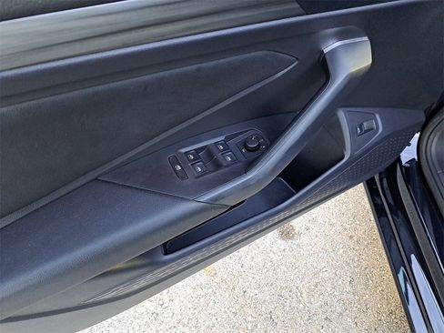 Certified 2019 Volkswagen Jetta SEL image 17