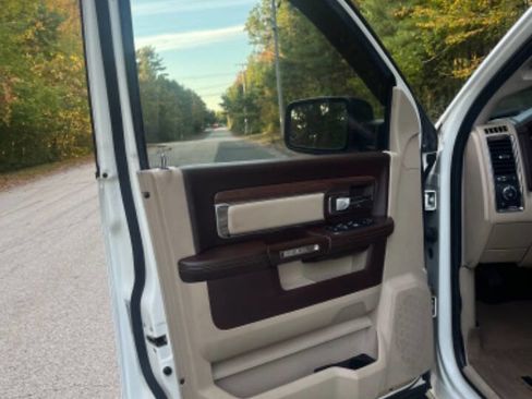 Used 2016 RAM 2500 Laramie w/ Snow Chief Group image 16