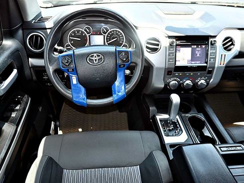 Used 2014 Toyota Tundra SR5 w/ SR5 Upgrade Package RWD image 12