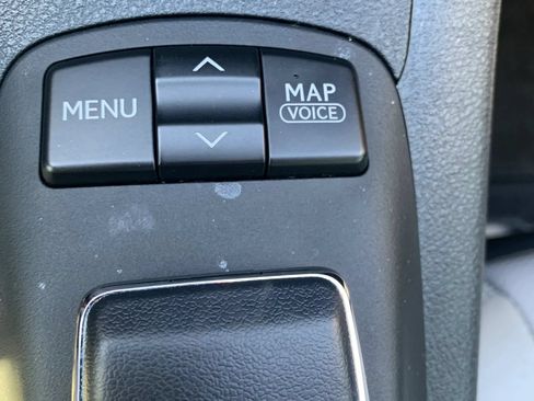 Used 2013 Lexus ES 300h w/ Luxury Pkg FWD image 29