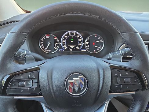 Used 2024 Buick Enclave Avenir w/ Avenir Technology Package image 24