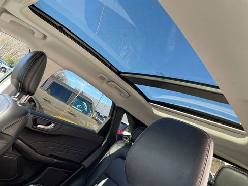 Used 2021 Ford Escape SEL image 39