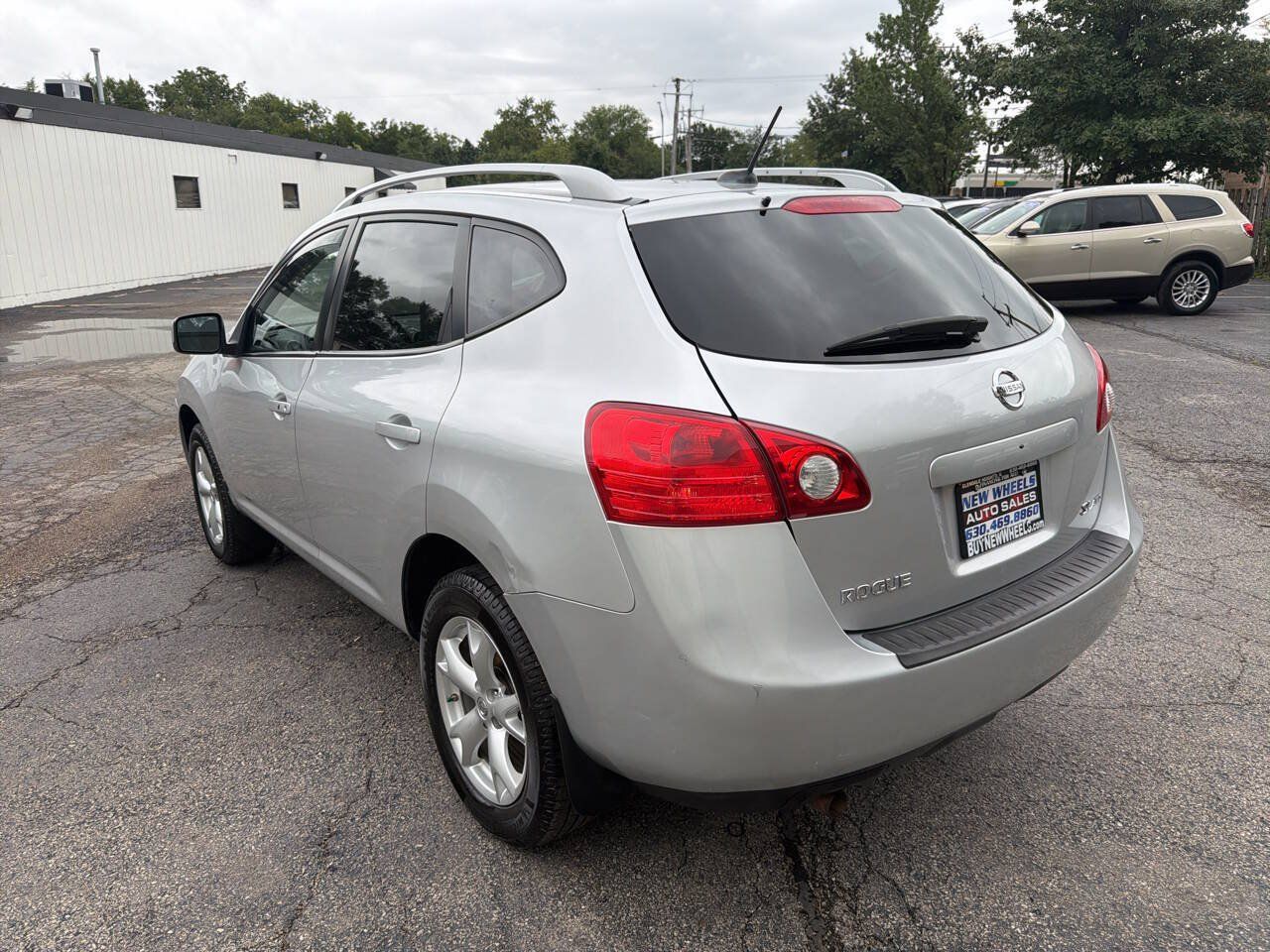 Used 2008 Nissan Rogue SL w/ Premium Pkg AWD/4WD image 4