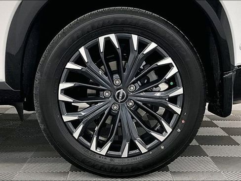 New 2025 Nissan Rogue Platinum w/ Tech Package AWD/4WD image 13