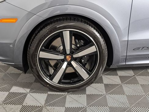 New 2026 Porsche Cayenne GTS AWD/4WD image 11