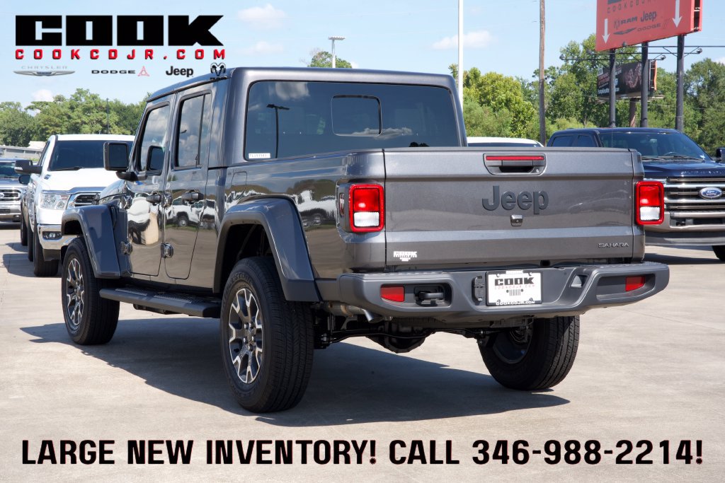 New 2026 Jeep Gladiator Sport AWD/4WD image 3