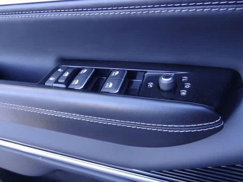 Used 2024 Jeep Grand Wagoneer L Series II w/ Quick Order Packagew 28T AWD/4WD image 25