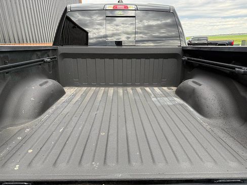 Used 2019 RAM 1500 Laramie Longhorn AWD/4WD image 13