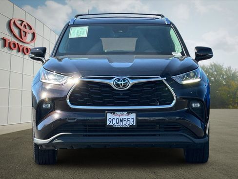 Used 2022 Toyota Highlander Limited AWD/4WD image 8