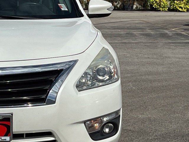 Used 2013 Nissan Altima 2.5 SL w/ Technology Pkg FWD image 16