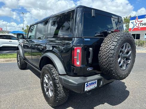 Certified 2025 Ford Bronco Badlands AWD/4WD image 3