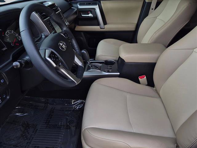 Used 2023 Toyota 4Runner SR5 Premium w/ Moonroof Package AWD/4WD image 16