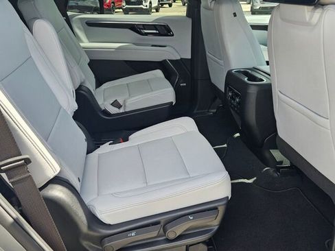 New 2026 Chevrolet Tahoe Premier image 13