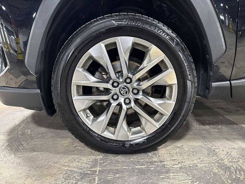 Used 2019 Toyota RAV4 XLE Premium w/ Cold Weather Package image 10