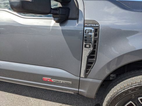 Used 2024 Ford F250 Platinum image 11