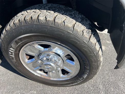 Used 2016 RAM 3500 Tradesman w/ Chrome Appearance Group image 12