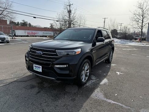 Used 2022 Ford Explorer XLT w/ Equipment Group 202A image 15