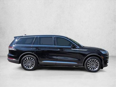 Used 2020 Lincoln Aviator Reserve w/ Elements Package Plus AWD/4WD image 4