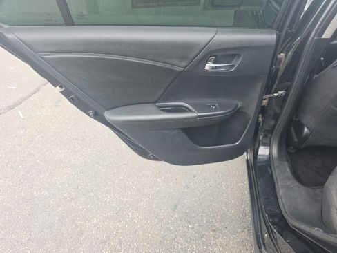 Used 2016 Honda Accord EX image 23