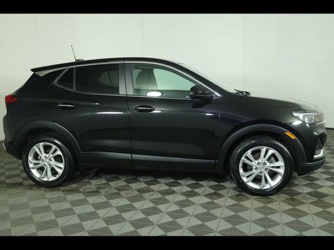 Used 2022 Buick Encore GX Preferred w/ Cold Weather Comfort Package image 2