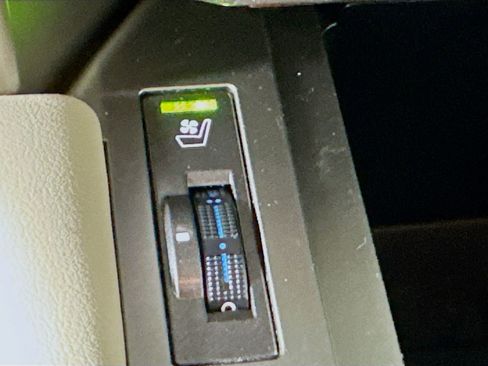 Used 2013 Lexus GX 460 Premium image 21