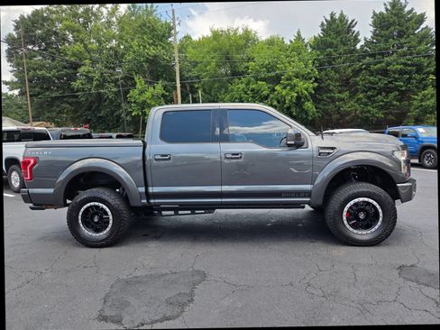 Used 2017 Ford F150 Lariat w/ Equipment Group 502A Luxury AWD/4WD image 5