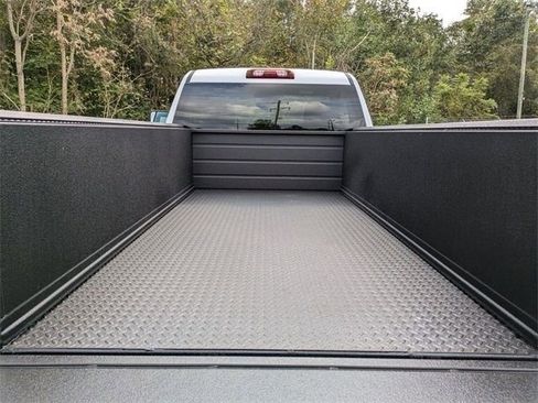 New 2024 GMC Sierra 2500 Pro w/ Convenience Package image 15