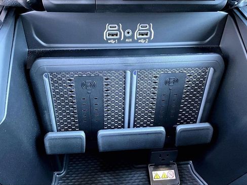 New 2026 RAM 2500 Laramie w/ Sport Appearance Package AWD/4WD image 28