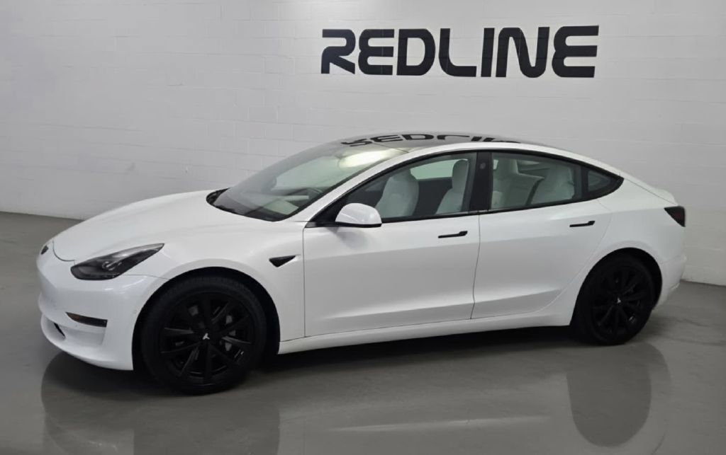 Used 2022 Tesla Model 3 Long Range AWD/4WD image 2