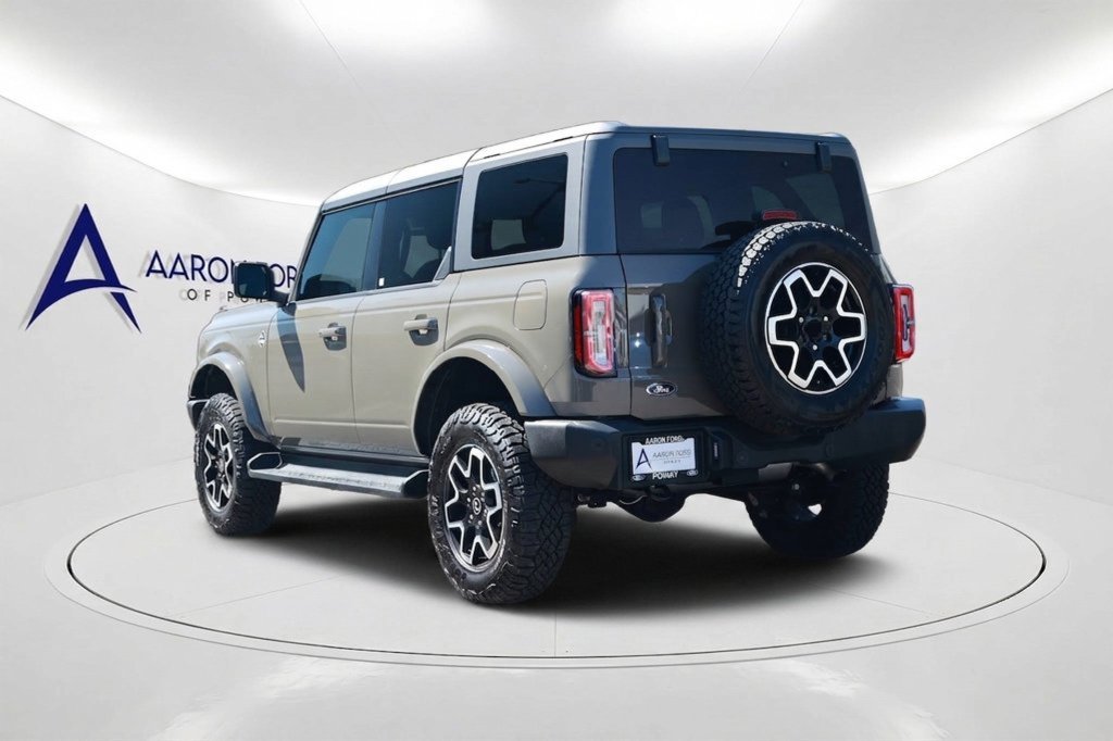 Used 2025 Ford Bronco Outer Banks AWD/4WD image 7