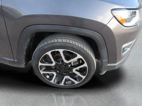 Used 2021 Jeep Compass Limited w/ Sun and Sound Group image 43