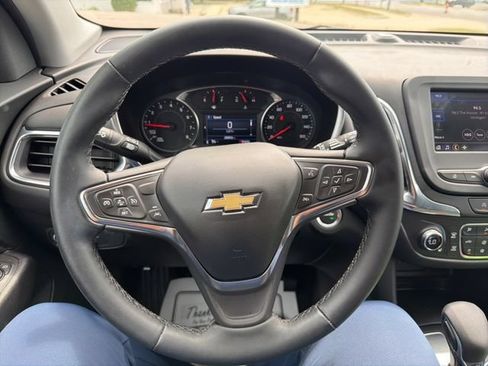 Used 2023 Chevrolet Equinox LT FWD image 25