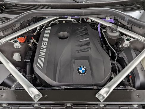 Used 2024 BMW X7 xDrive40i w/ Executive Package image 53