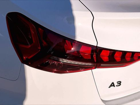 Used 2025 Audi A3 2.0T Premium w/ Convenience Package image 26