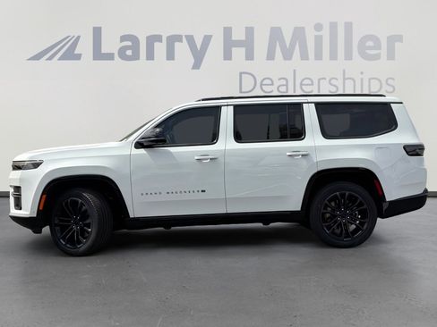 New 2026 Jeep Grand Wagoneer Summit AWD/4WD image 2