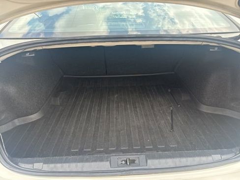 Used 2018 Subaru Legacy 2.5i Limited image 12