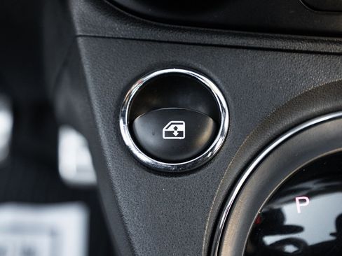 Used 2015 FIAT 500 Abarth w/ Comfort/Convenience Group image 21