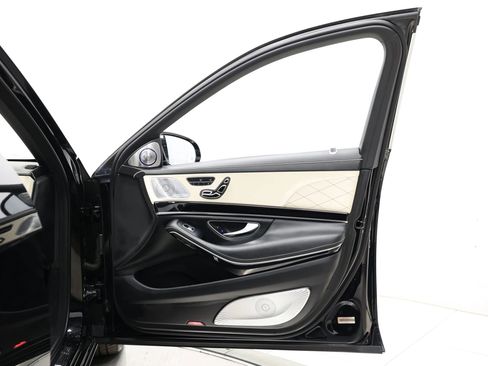 Used 2018 Mercedes-Benz Maybach S 560 4MATIC image 80