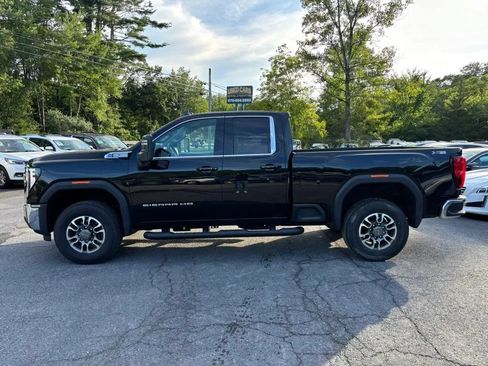 Used 2024 GMC Sierra 2500 SLE w/ SLE Value Package; AWD/4WD image 5
