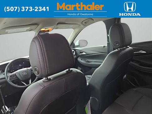Used 2025 Buick Encore GX Preferred AWD/4WD image 14