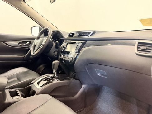 Used 2014 Nissan Rogue SL w/ SL Premium Package image 19