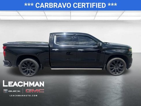 Used 2020 Chevrolet Silverado 1500 High Country w/ Technology Package AWD/4WD image 3