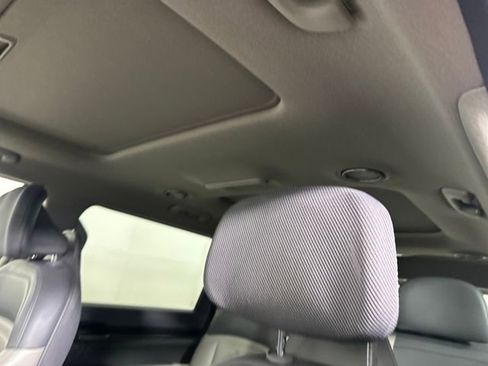 Used 2024 Kia EV9 Wind image 12