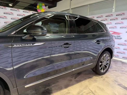 Used 2022 Lincoln Nautilus Reserve AWD/4WD image 6