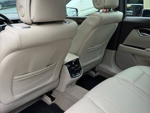 Used 2013 Cadillac XTS Premium AWD/4WD image 21