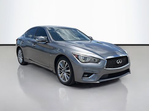 Used 2018 INFINITI Q50 Luxe w/ Essential Package (3.0T Luxe) RWD image 7