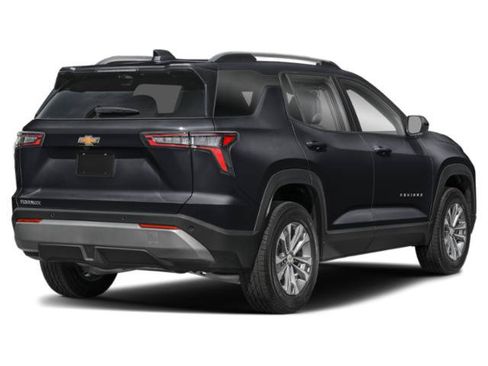 Used 2026 Chevrolet Equinox LT FWD image 2