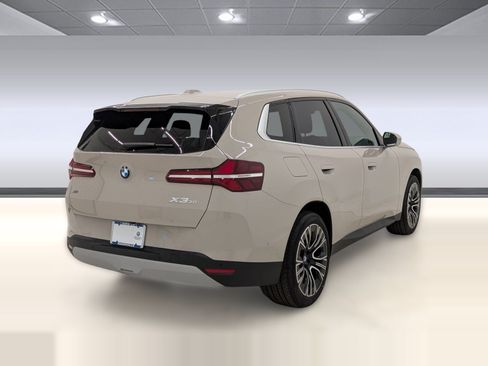 Used 2026 BMW X3 xDrive30i w/ Premium Package AWD/4WD image 9
